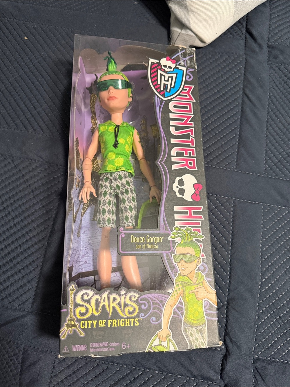 🫶🏼2012 monster high Deuce Gorgon Doll in Bright Green Outfit with shorts